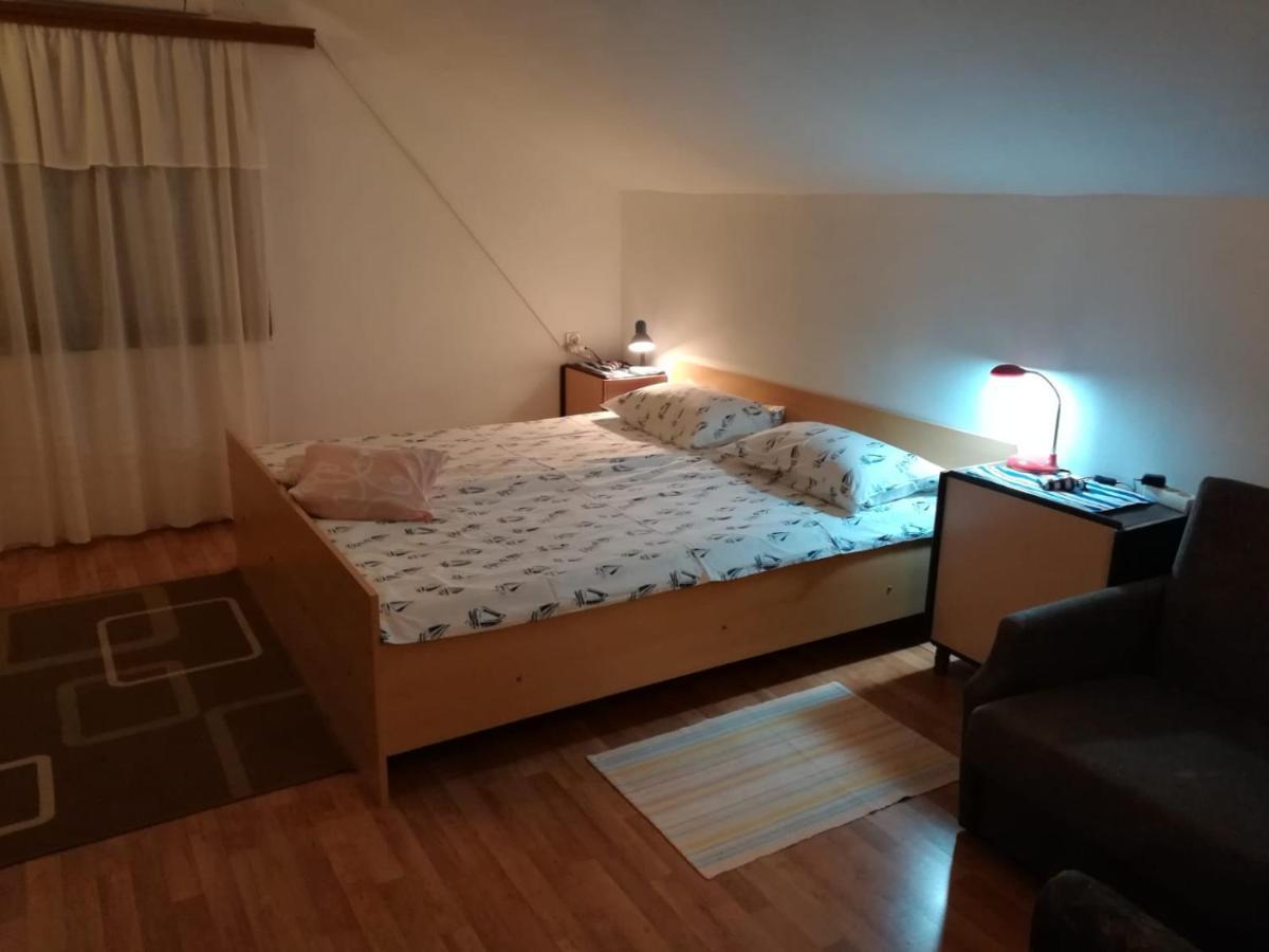 Raslina Sun Apartment Екстер'єр фото